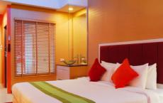 Бордовая спальня — варианты лучшего сочетания бордового цвета в интерьере (78 фото) Бордовые обои в спальне